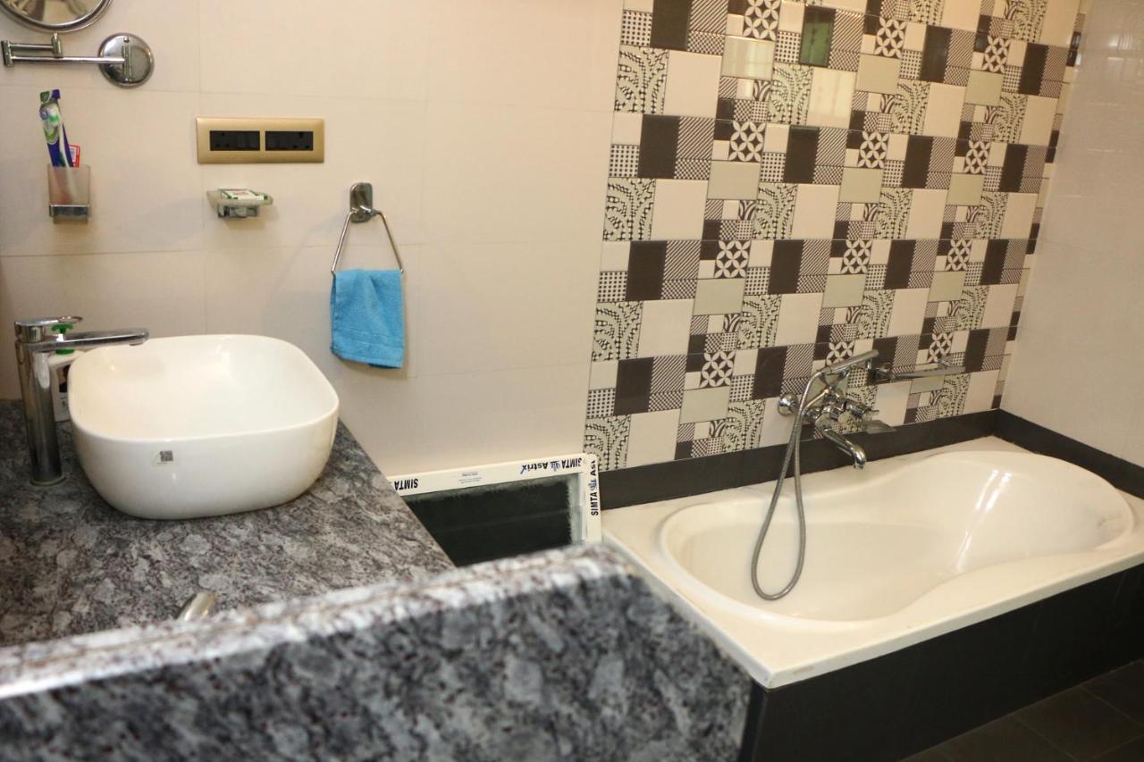 ポンディシェリ Penthouse 2Bhk With Bathtub And Terraceヴィラ エクステリア 写真
